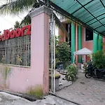 RedDoorz Syariah near Exit Toll Puncak